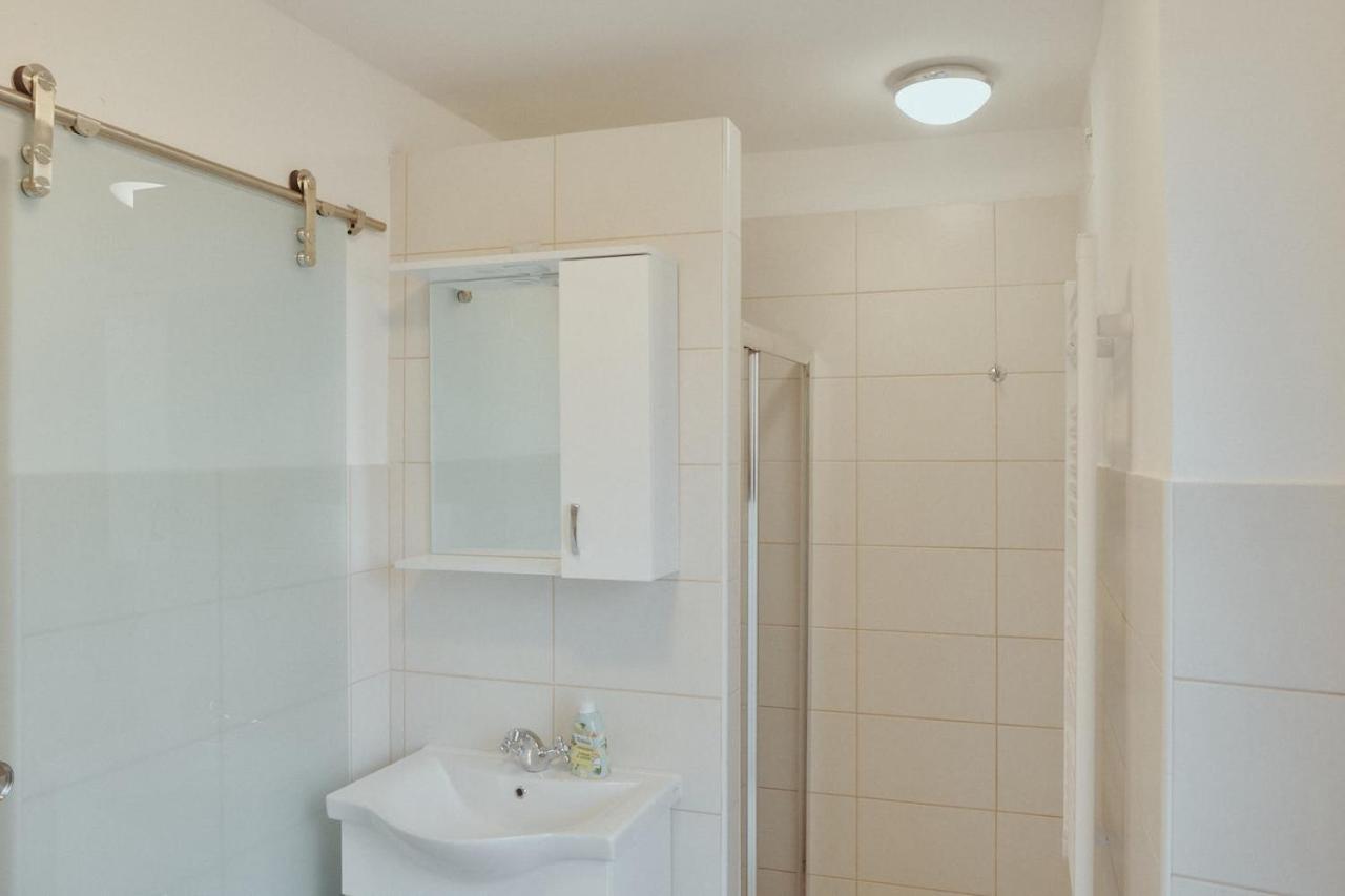 Apartments Pr' Stormanu Kanal 외부 사진